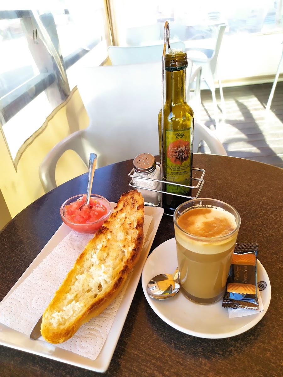 Café Pub El Camarote-2